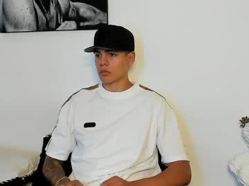 Simon_alvarez01, 24 years old, ??Make me cum #new ?  #dick ? #18 ? #cock ? #latino ? [1000 tokens remaining], webcam photo