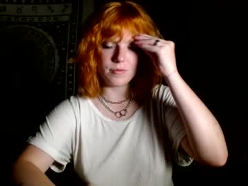 Live cam performer Sisypheanlove streaming now