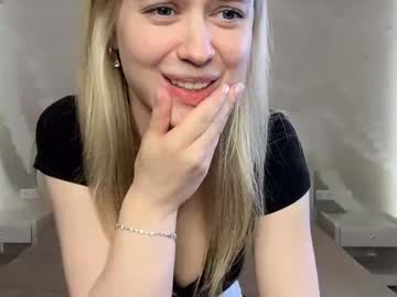 Skyeveil, 20 years old, hello everyone Skye is here^^ - Goal Reached! #18 #new #shy #bigboobs #blonde, webcam photo