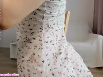 Sleepyrue, 21 years old, WELCOME! you can make me happy with tips)) 17/ 38/ 55/ 90  // GOAL: spank ass 10 times [21 tokens left] #18 #natural #domi #bigass #skinny, webcam photo