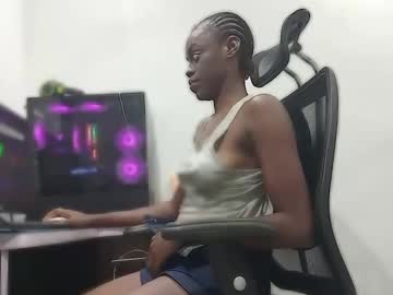 Squirting cam girl Slimmyi live now