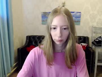 Snickers_sweet, GOAL: Sexy Dance [30 tokens remaining] Welcome to my room! #new #skinny #mistress #teen #smalltits, webcam photo