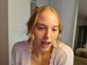 Sofiaaaxoxoxo, 18 years old, Sunday Snuggle with Sofia ?  TOP OFF? #18 #bigboobs #young #teen #bigass #new [120 tokens remaining], webcam photo
