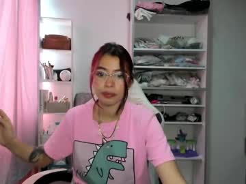 Sol_lunaa23 • petite21y • Colombia • public