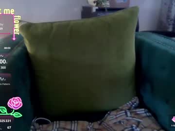 Live Milf Solesticia - Hot Milf Cams