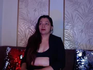 Solgh_, GOAL: SEXY DANCE [20 tokens remaining] Hey my loves! I`m new here, I am very excited to fill them with places and delicious experiences #new #latina #bigass #milk #milf, webcam photo