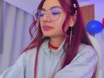 Catch me live as Sophiecherry_, age 18 yrs in premium male cam shows