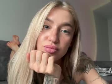 Sparks__daisy, 22 years old, hey! i am Daisy :) lets listen good music and make wet ? // GOAL: teasing with doggy pose #new #bigboobs #bigass #lovense #natural, webcam photo