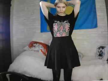 Starremick, 18 years old, Goal:take off my top & handbra!  Hello everyone I'm Katiie would be glad to meet you and have a good time^^ #shy #skinny #18 #blonde #new [155 tokens remaining], webcam photo