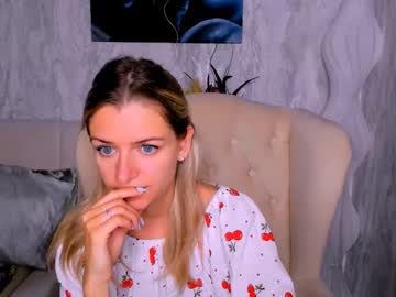 Stellamoorre, 24 years old, goal naked close up in doggy - Multi-Goal : close up niked in doggy #Lovense #blonde #slim #18 #pvt #c2c, webcam photo
