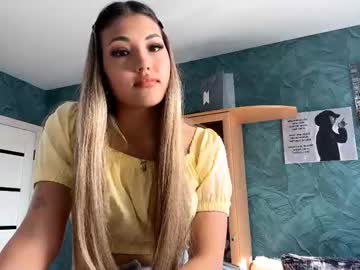 Sugar_cupcake, 18 years old, Goal: Show my outtfit and spin around! Hey guys, i am Jane! #new #shy #18 #young #blonde [20 tokens remaining], webcam photo
