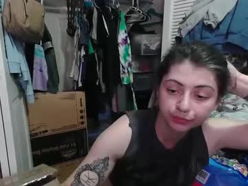 Sunni_daes_xo • collegegirl21y • United States • public