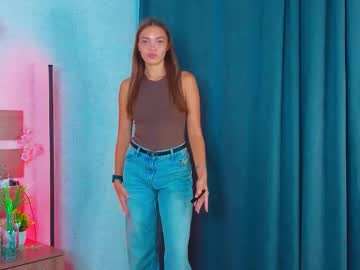 Susanerickson, 18 years old, Do LAST LOWER MY SKIRT AND SEE ?  Hey everyone ;3 I`m new here and wanna to know more information how here we can spend our time? #new #18 #teen #shy #young [208 tokens remaining], webcam photo