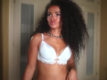 Suzysuza, New & nervous ? gentle souls welcome… let’s get comfy together #lovense #new #18 #tease #ebony, webcam photo