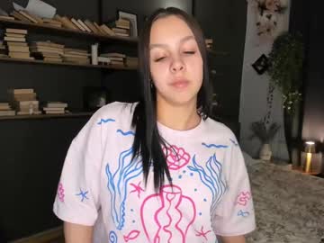 Sweetie_flame, 18 years old, goal :A cute wink for you  #new #18 #brunette #teen #shy [15 tokens remaining], webcam photo
