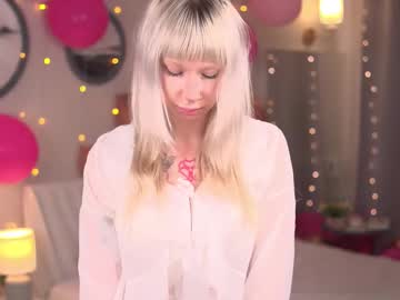 Sweetie_treatie, 18 years old, Show tongue and to imitate a snake | A shy smile, soft lips, and hidden thoughts you’ll want to uncover. Dare to get closer? ? #bigboobs #18 #new #shy #blonde [15 tokens remaining], webcam photo