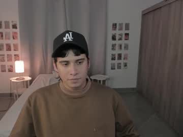 Live cam boy Sweetlian_04, 20 yrs – Hot Male Cams