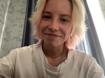 Taiteappling, 18 years old, GOAL:Look at my belly  Welcome to my first day! #new #18 #shy #teen #young [81 tokens remaining], webcam photo