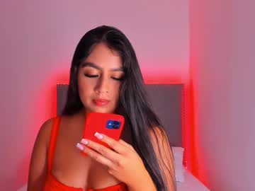 Squirting cam girl Tatiana_2000 age 25 yrs live now