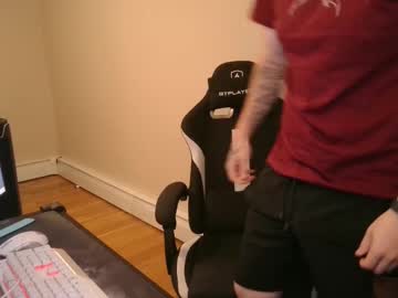 Live cam performer Tattedgamerguy streaming now