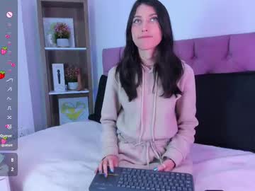 Squirting cam girl Taylor_n_conor age 20 yrs live now