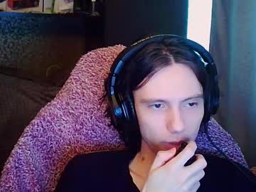 Live twink cam Temptvelvet, age 19 yrs nude and streaming