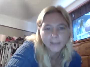 Thickblonde_92 • milf33y • Indiana, United States • public
