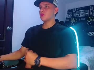 Thomas_may4rs big cock cam stud 19 yrs streaming live
