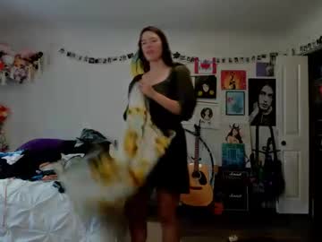 Hairy cam model Tiggerrosey, 30 yrs live now