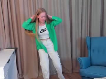 Toniabogard, 18 years old, Hi, I'm Jamee! Goal:Model pose for 10sec #bigboobs #young #bigass #new #18 [39 tokens remaining], webcam photo