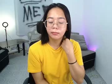 Skinny Asian cam girl Transmanilasue live in HD