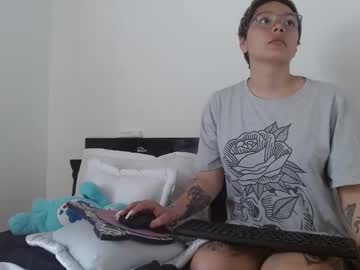 Skinny Asian cam girl Trixie_tangg | 23 yrs live in HD