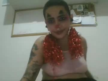 Ttransviado, 25 years old, Goal: Clown's Clothes Off and Collar On #new #ftm #undress #collar #bdsm - Next Goal: Edge the Clown's Pussy, webcam photo