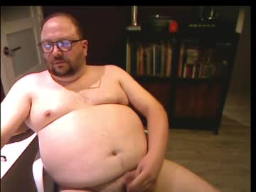 Catch me live as Tuckwell, age 48 yrs in premium male cam shows