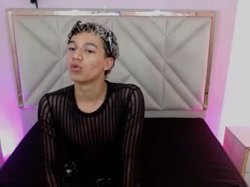Tuizth_tay, 19 years old, GOAL: make me precum [101 tokens remaining] Hi guys make me cum with your tips … if you love me tip me 5 ???? 55 ???? 555 ????5555 #femboy #young #skinny #new #anal, webcam photo