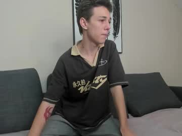 Feet Cams Live model Twinkguy_slim, age 18 streaming Foot Fetish VR