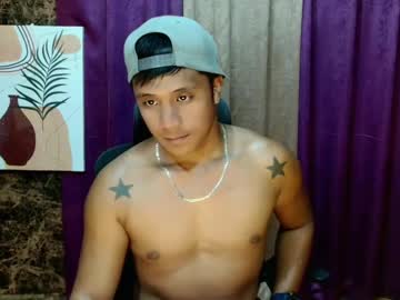 Muscle cam star Ur_pinoydave