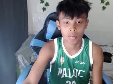 Urguydennis big cock cam stud streaming live