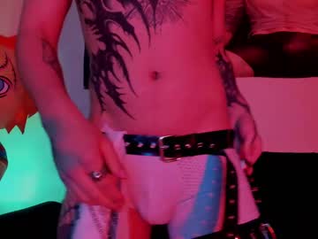 Live gay cam model Vampiredavyd21 yrs streaming now in HD