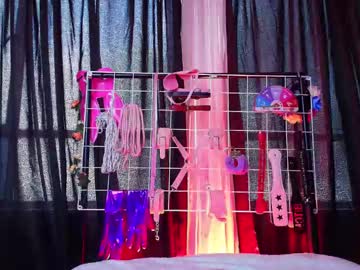 Vanelope11, 23 years old, GOAL: game on the camera and let my juices fall [90 tokens remaining] Welcome, I hope today enjoy the oil show and be encouraged to motivate me more #mistress #Oil #hairy #young #latina, webcam photo