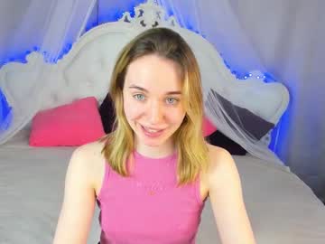 Vanilbunny, Goal: ??Make a top shorter? #young #18 #braces #bigass #lovense, webcam photo