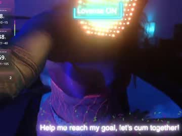 Squirting cam girl Vapourbabe live now