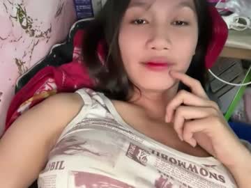 Versa_queen69 • cum • --- • public