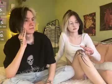 Live cam boy Veryraretwins, 19 yrs – Hot Male Cams