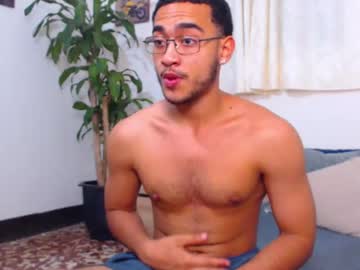 Hairy cam model Vicente_mendoza, 21 yrs live now