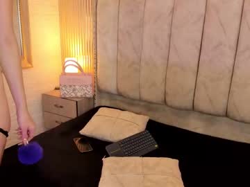 Victoriagolden, 22 years old, ?flash pussy? [157 tokens left] #latina #lesbian #young #elegant #anal, webcam photo
