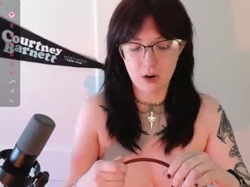Hairy cam model Violetwinter666 live now