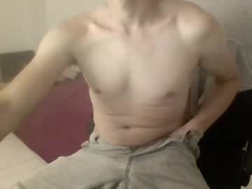 Wannabebull, Want to see and to be seen - cant talk roomats are sleeping - send your pics in dm #straight #exhibitionist #young #french, webcam photo