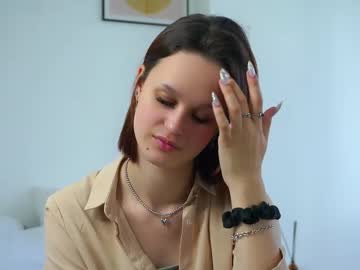 Wendiesetters, 18 years old, "Goal: Show my funny face close to cam<3^^Hello all of you guys it's my first day on streams!!! I am #new and #shy #teen #18 #natural [12 tokens remaining], webcam photo