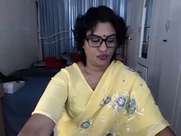 Hairy cam model Wetindianxxx1, 53 yrs live now